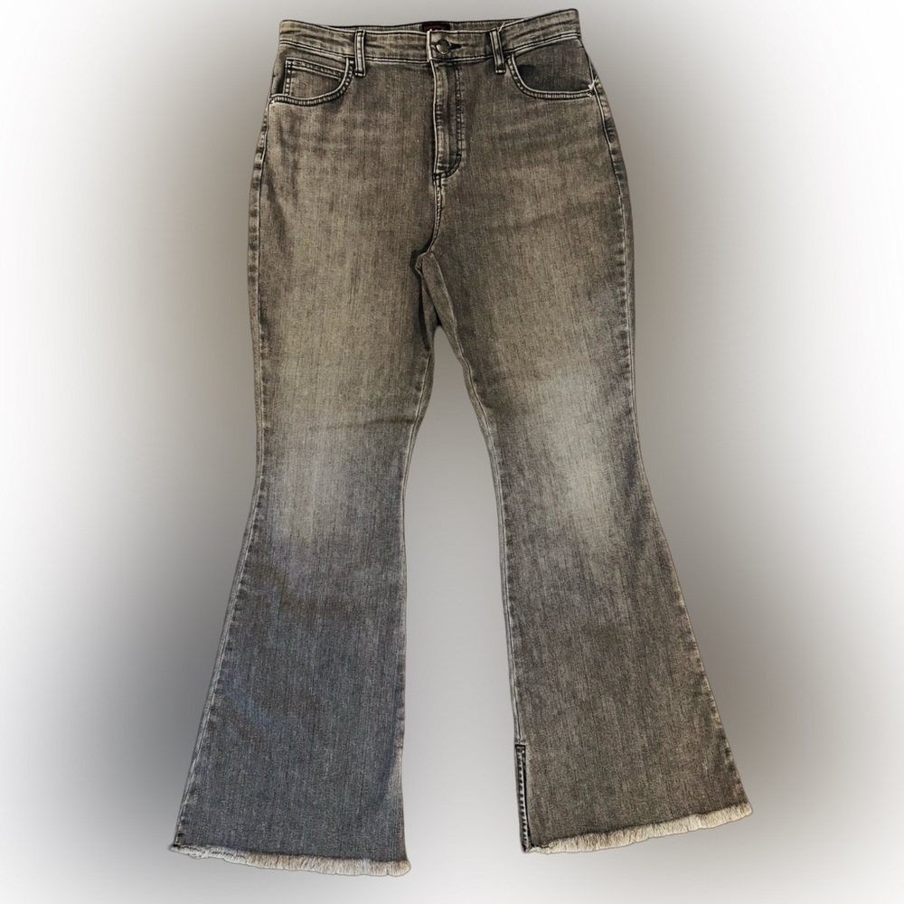Lee® Women's Heritage High Rise Flare Jean with Raw Hem 14s NWOT